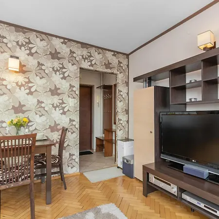 Comfortable With Balcony Located 600 M From The By Rent Like Apartment Gdynia